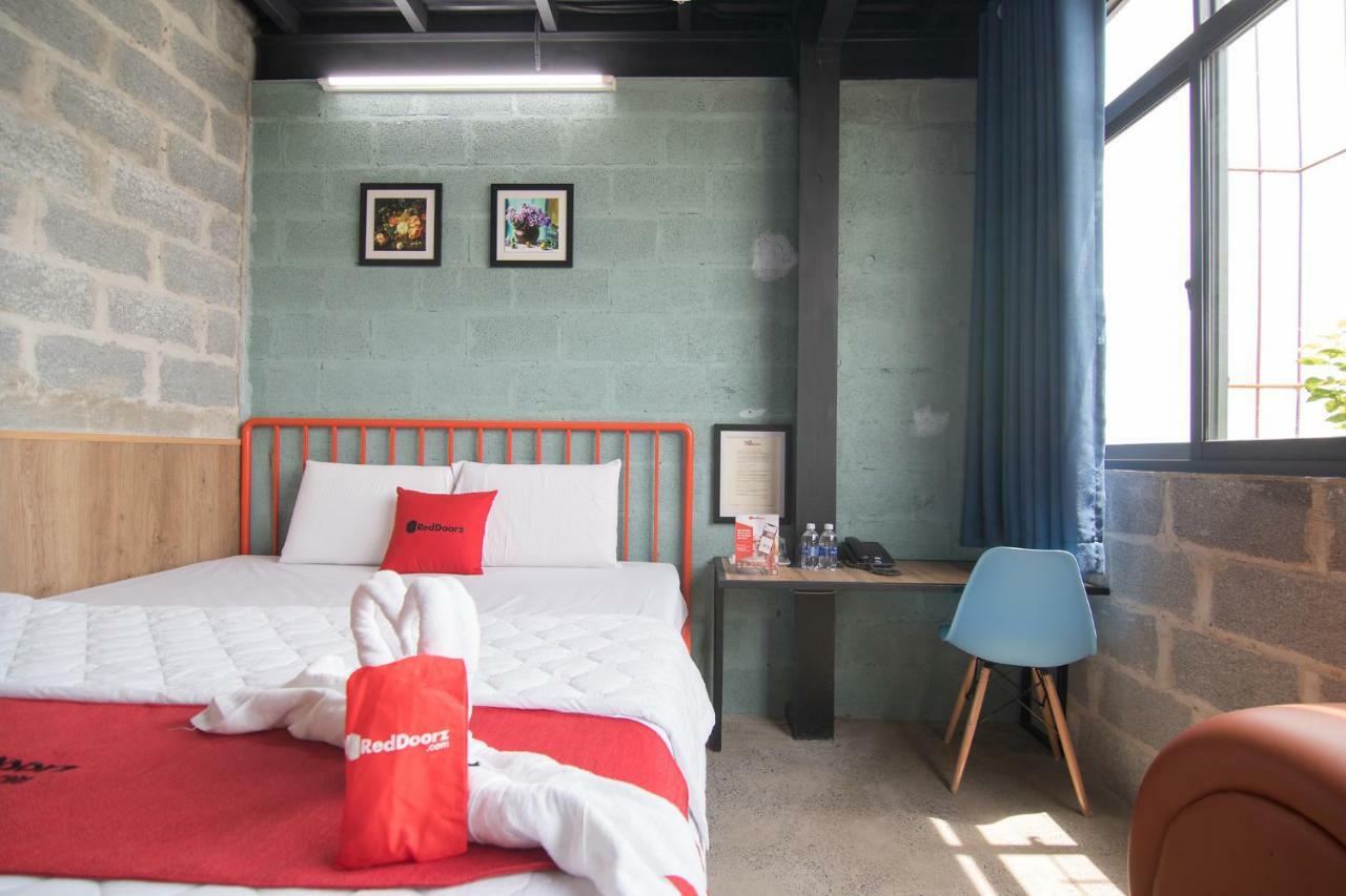 Reddoorz Plus @ Ung Van Khiem Street Bandar Ho Chi Minh Luaran gambar