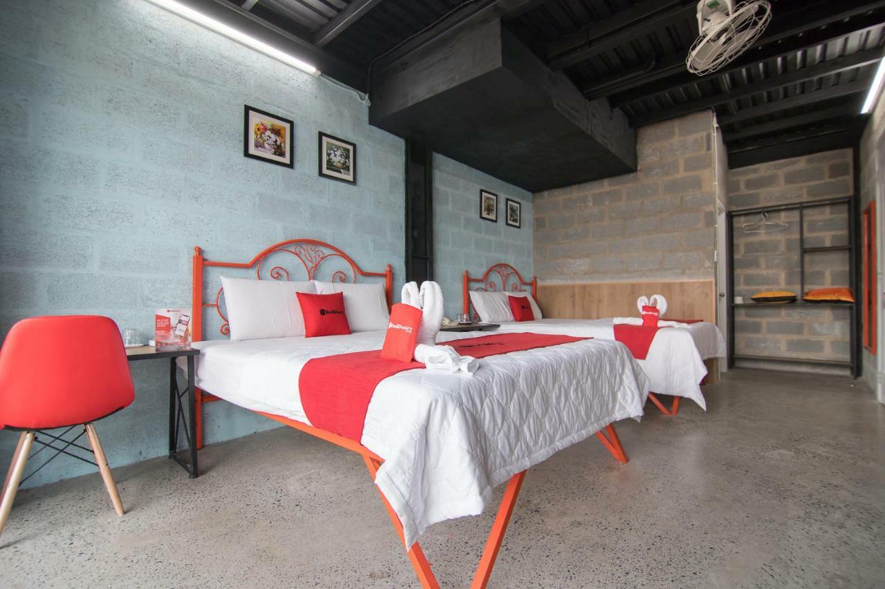 Reddoorz Plus @ Ung Van Khiem Street Bandar Ho Chi Minh Luaran gambar