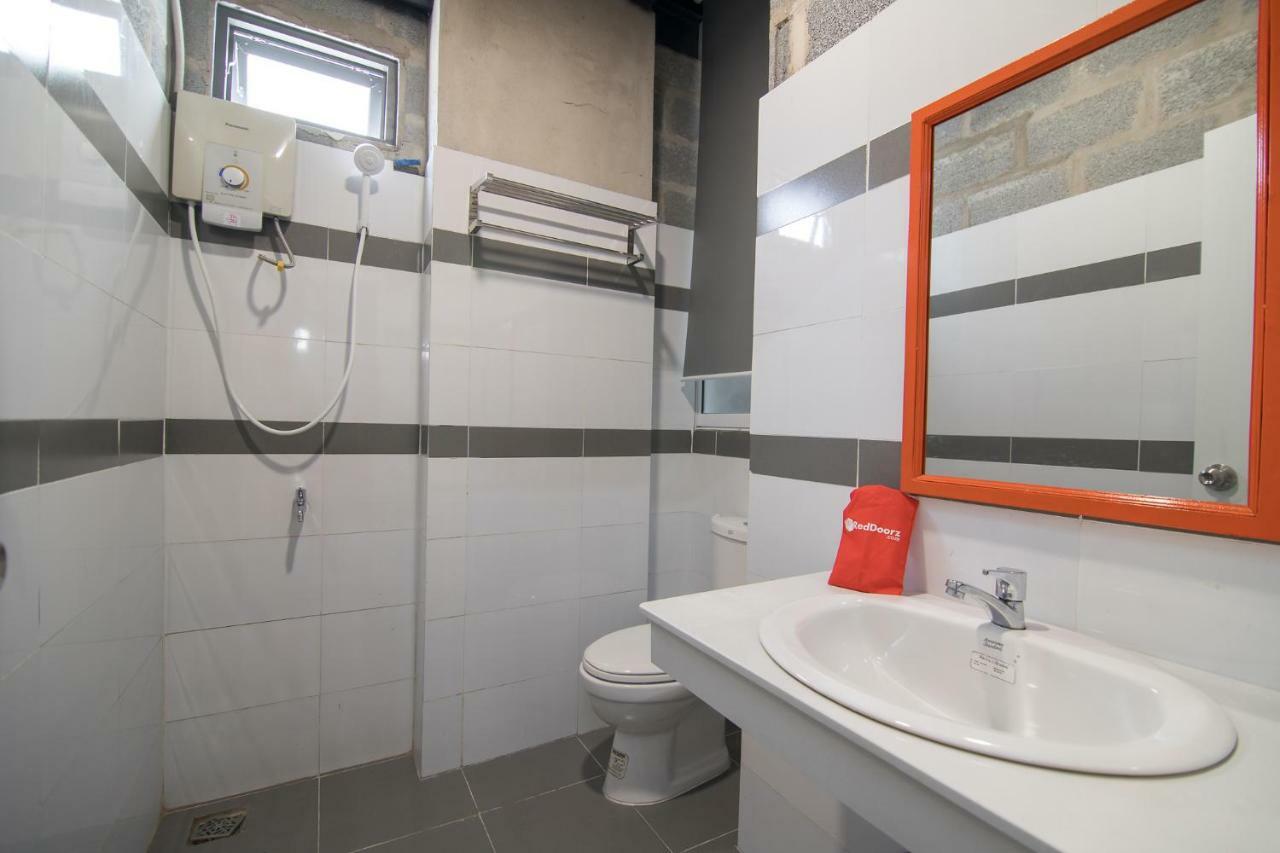 Reddoorz Plus @ Ung Van Khiem Street Bandar Ho Chi Minh Luaran gambar
