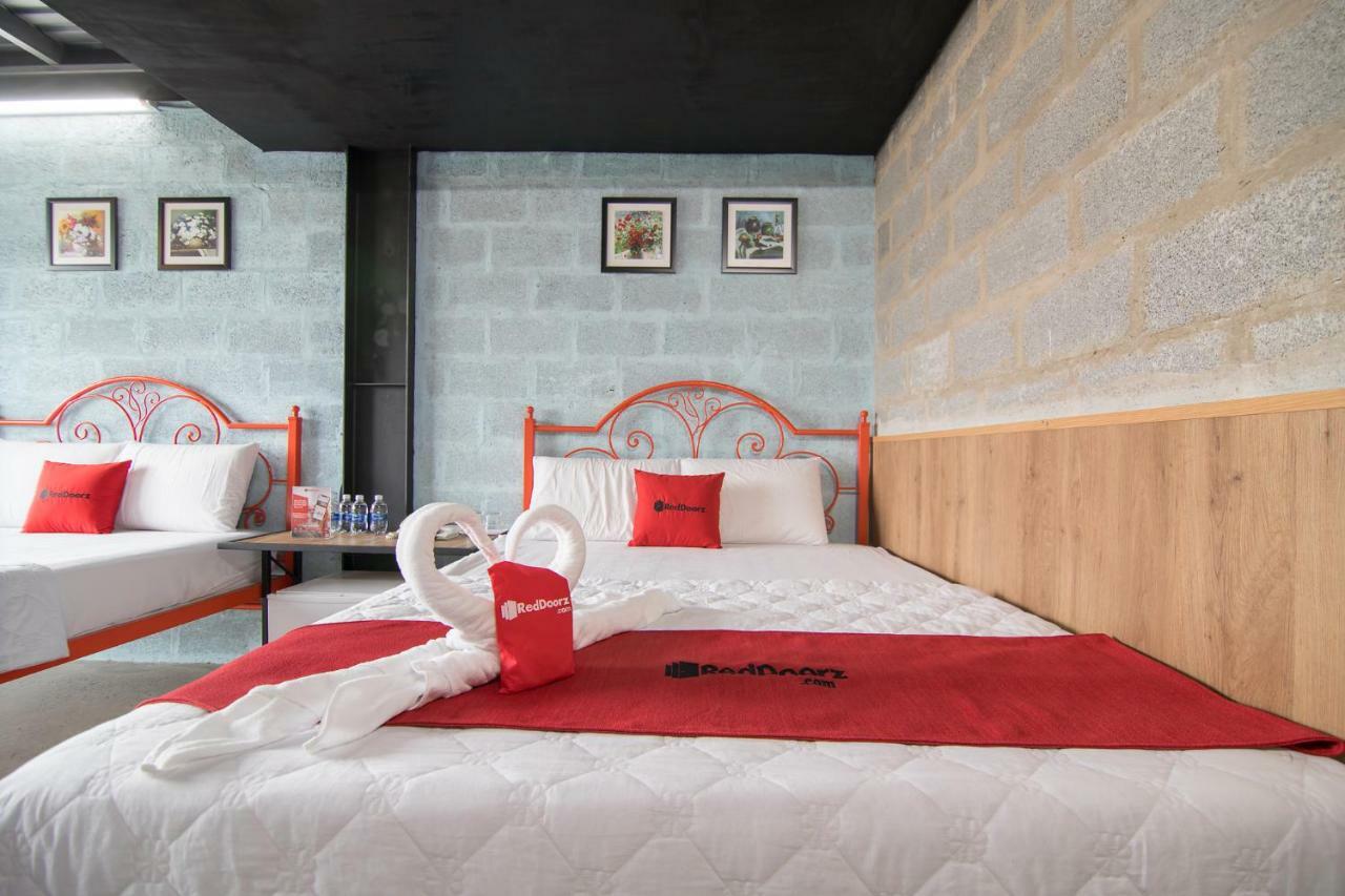 Reddoorz Plus @ Ung Van Khiem Street Bandar Ho Chi Minh Luaran gambar