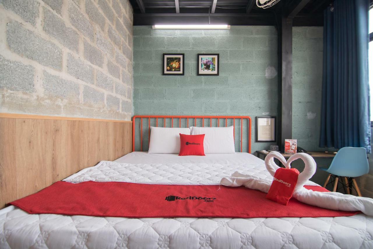 Reddoorz Plus @ Ung Van Khiem Street Bandar Ho Chi Minh Luaran gambar
